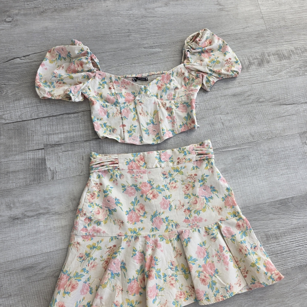 Zara Set Cropped Top + skirt Floral M - Picture 4 of 9